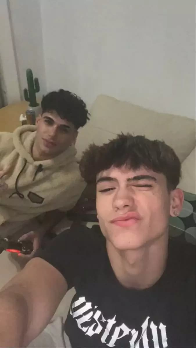 Arthur and André thumbnail