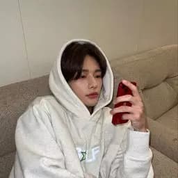 Hyunjin thumbnail