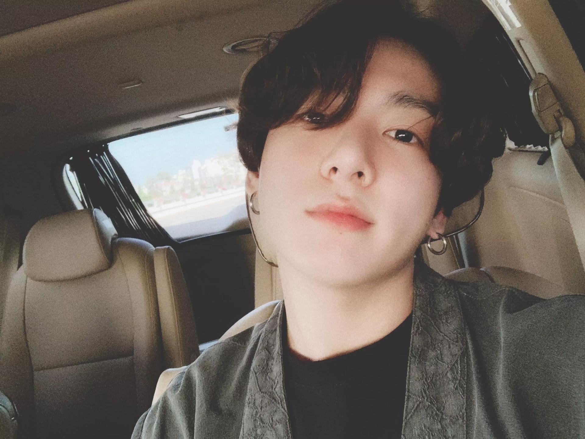 jeon jungkook thumbnail