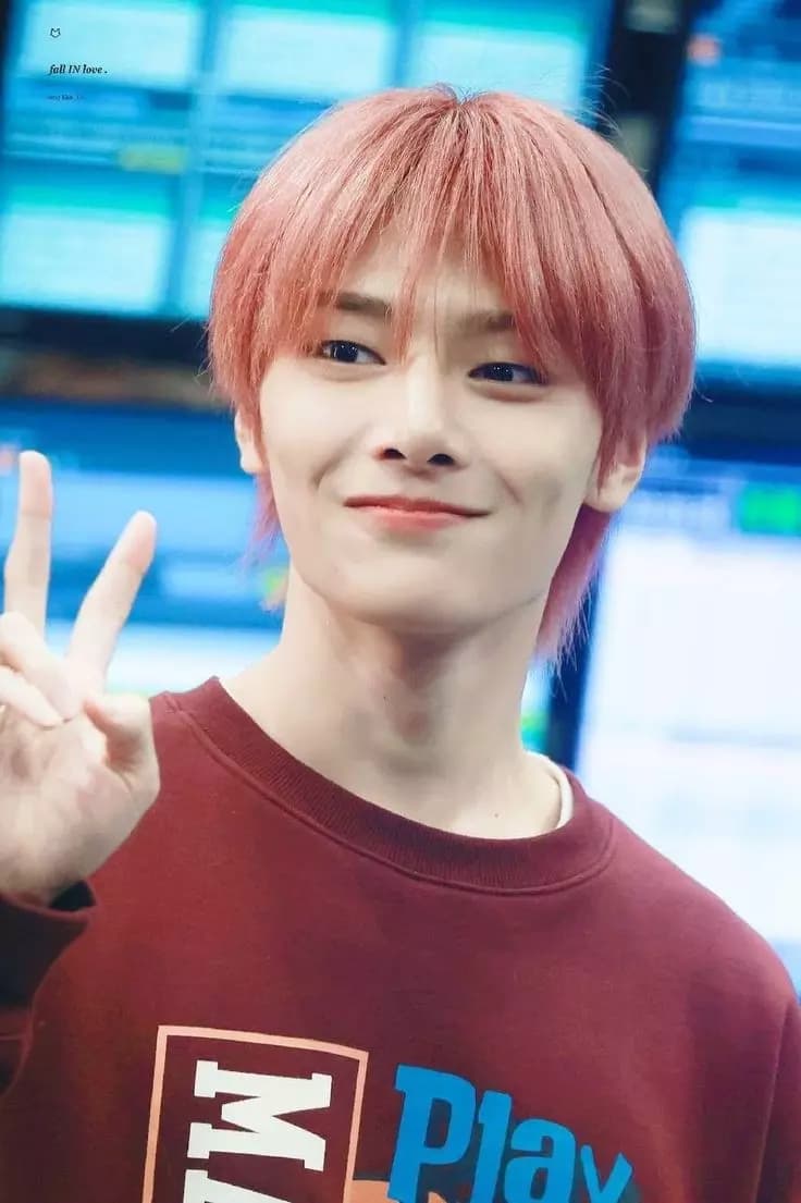 Jeongin x Delia (teenage parents) thumbnail
