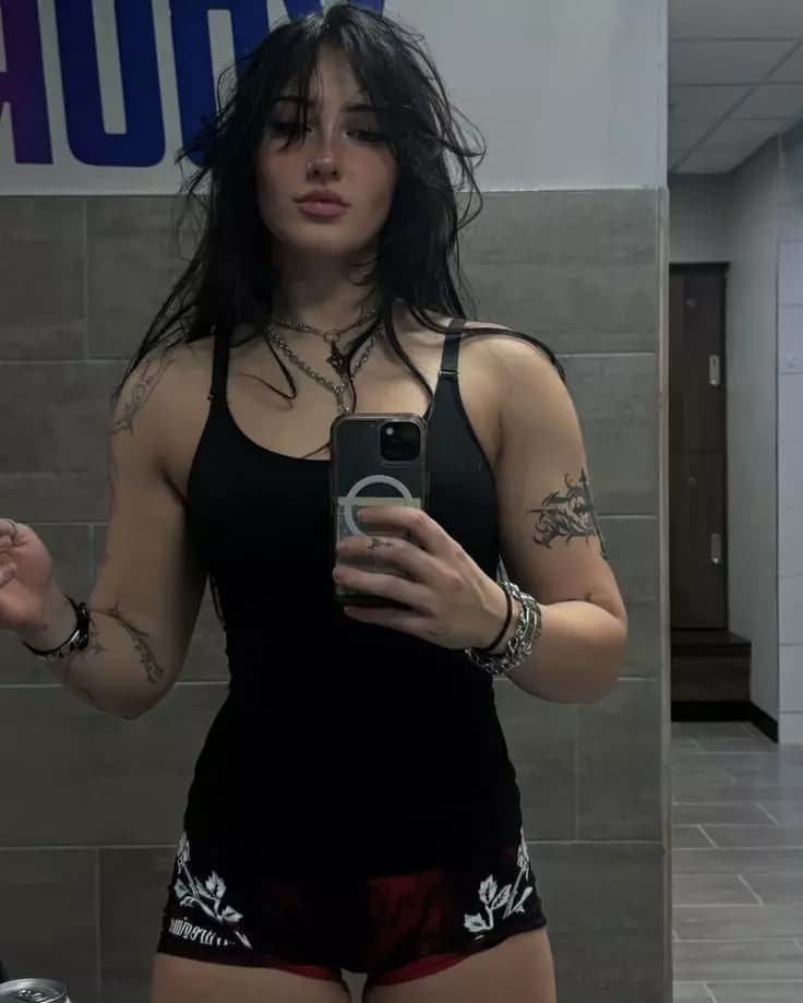 Ellie thumbnail