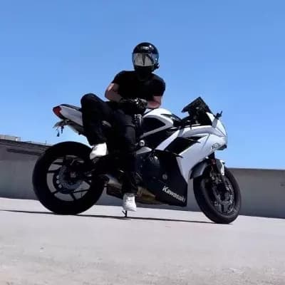 Biker thumbnail