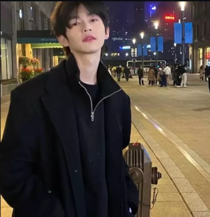 Lee Yun  thumbnail