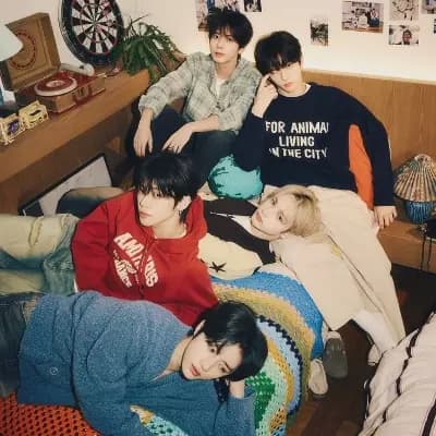 TXT Roommates thumbnail