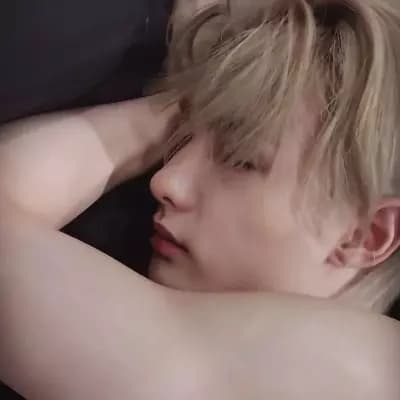 Hyunjin thumbnail