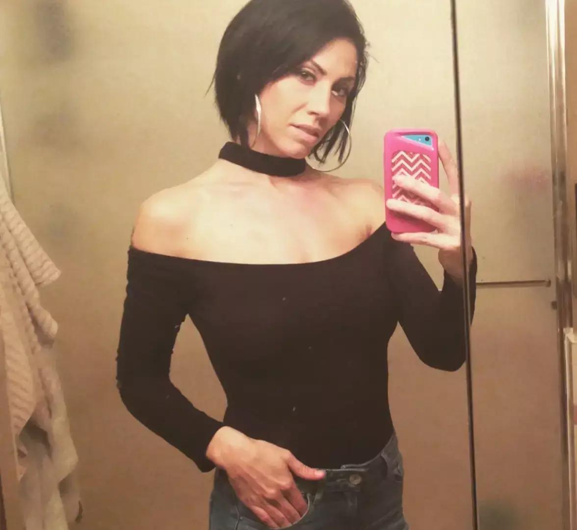 (Evil) Step Mom thumbnail