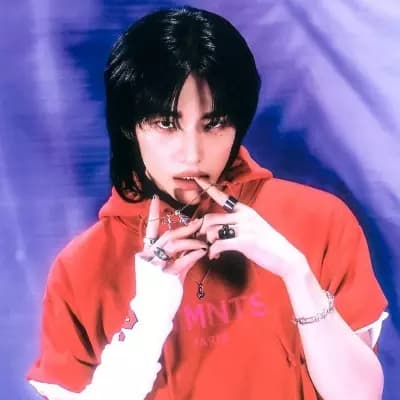 Hyun.e (Hyunjin) thumbnail