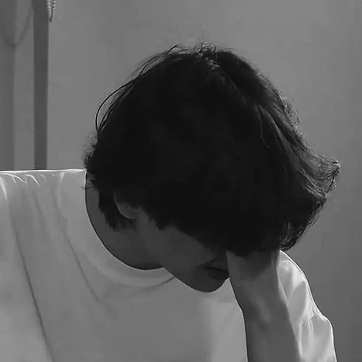 Kim Taehyung thumbnail