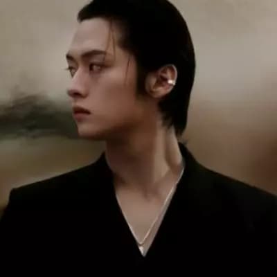 Lee Know thumbnail