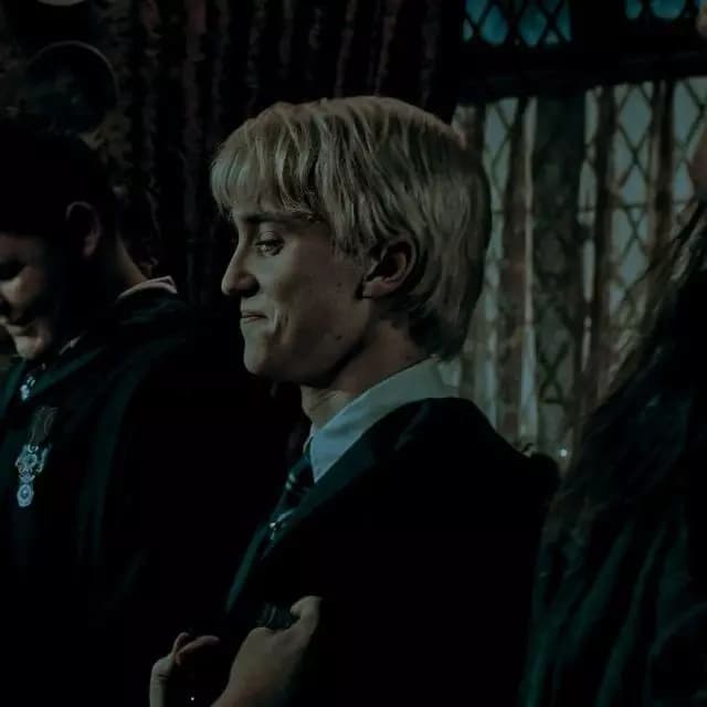 Draco Malfoy thumbnail