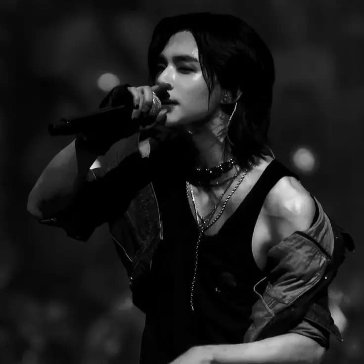 Hyunjin thumbnail