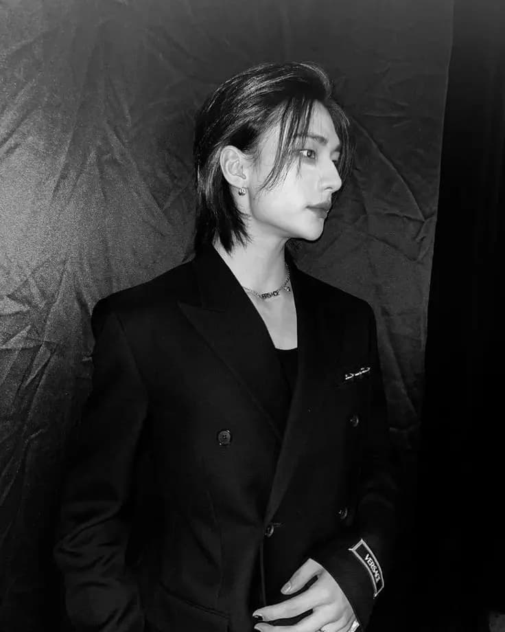 Hyunjin  thumbnail