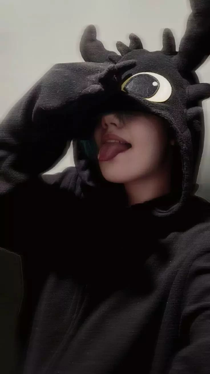 Toothless thumbnail