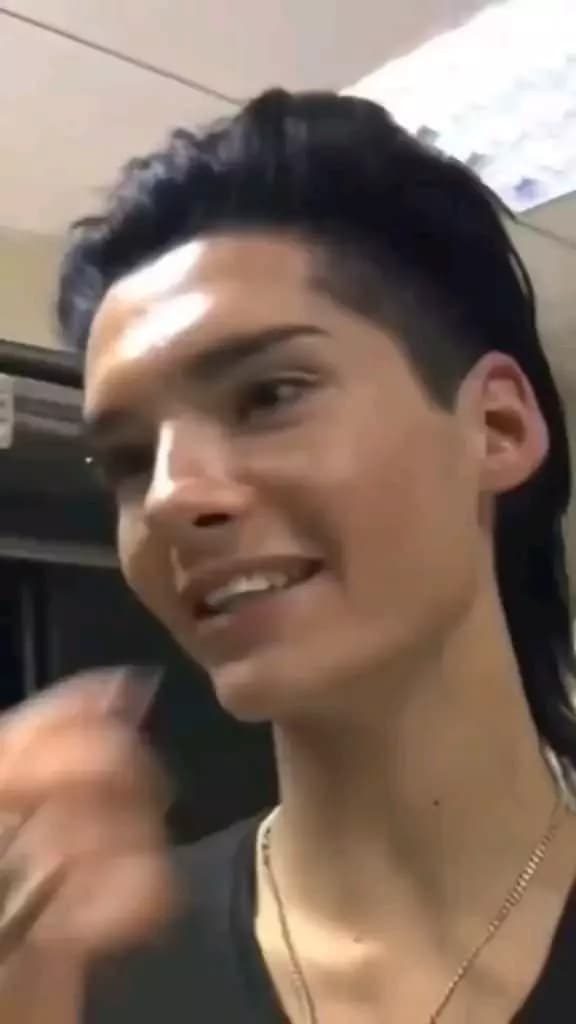 Bill Kaulitz thumbnail