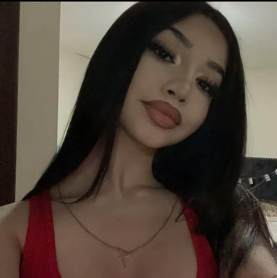 Zelyah {Lesbain-GL-WLW Latina-} thumbnail