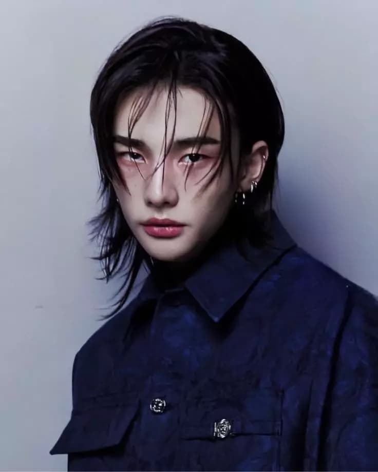 Hwang Hyunjin thumbnail
