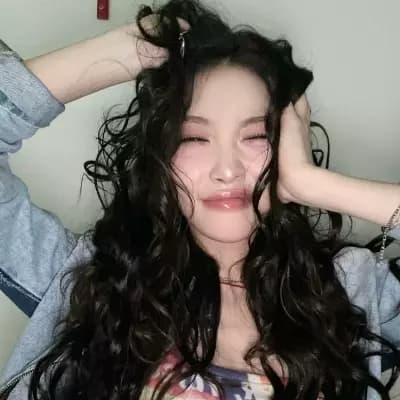 Kim Chungha thumbnail