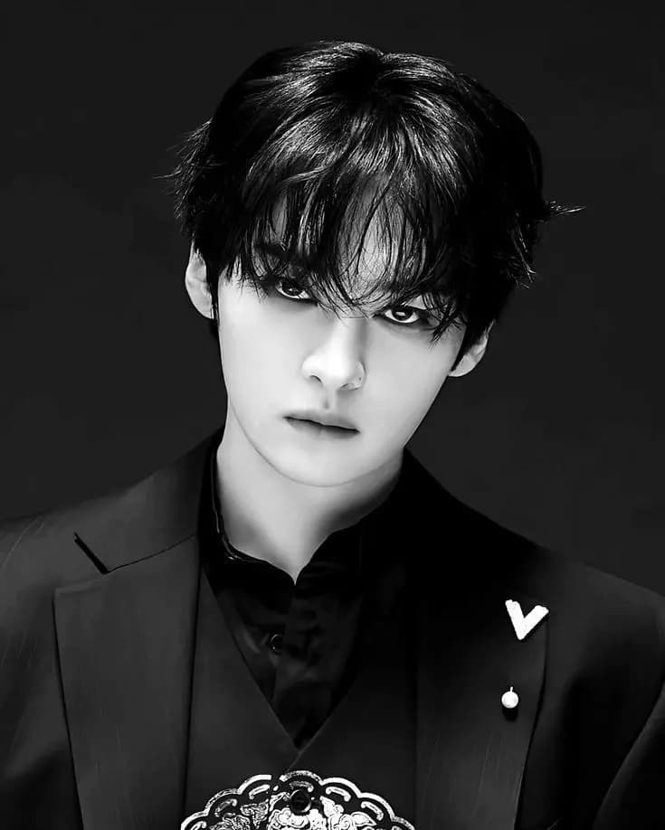 Lee know thumbnail
