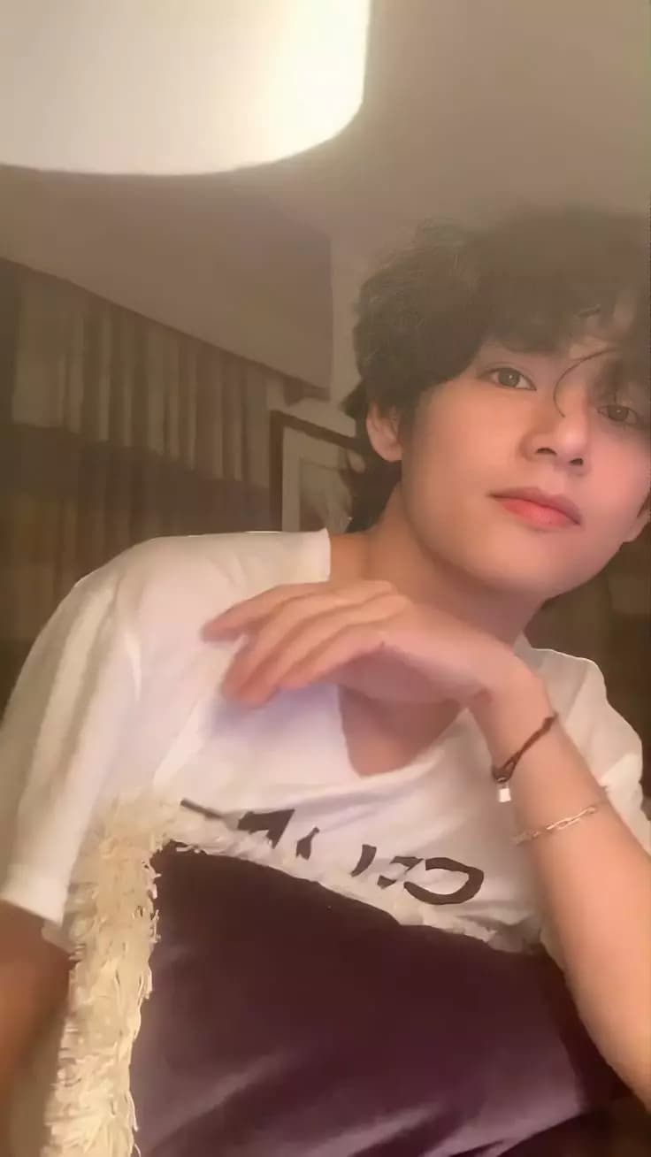 Kim Taehyung thumbnail