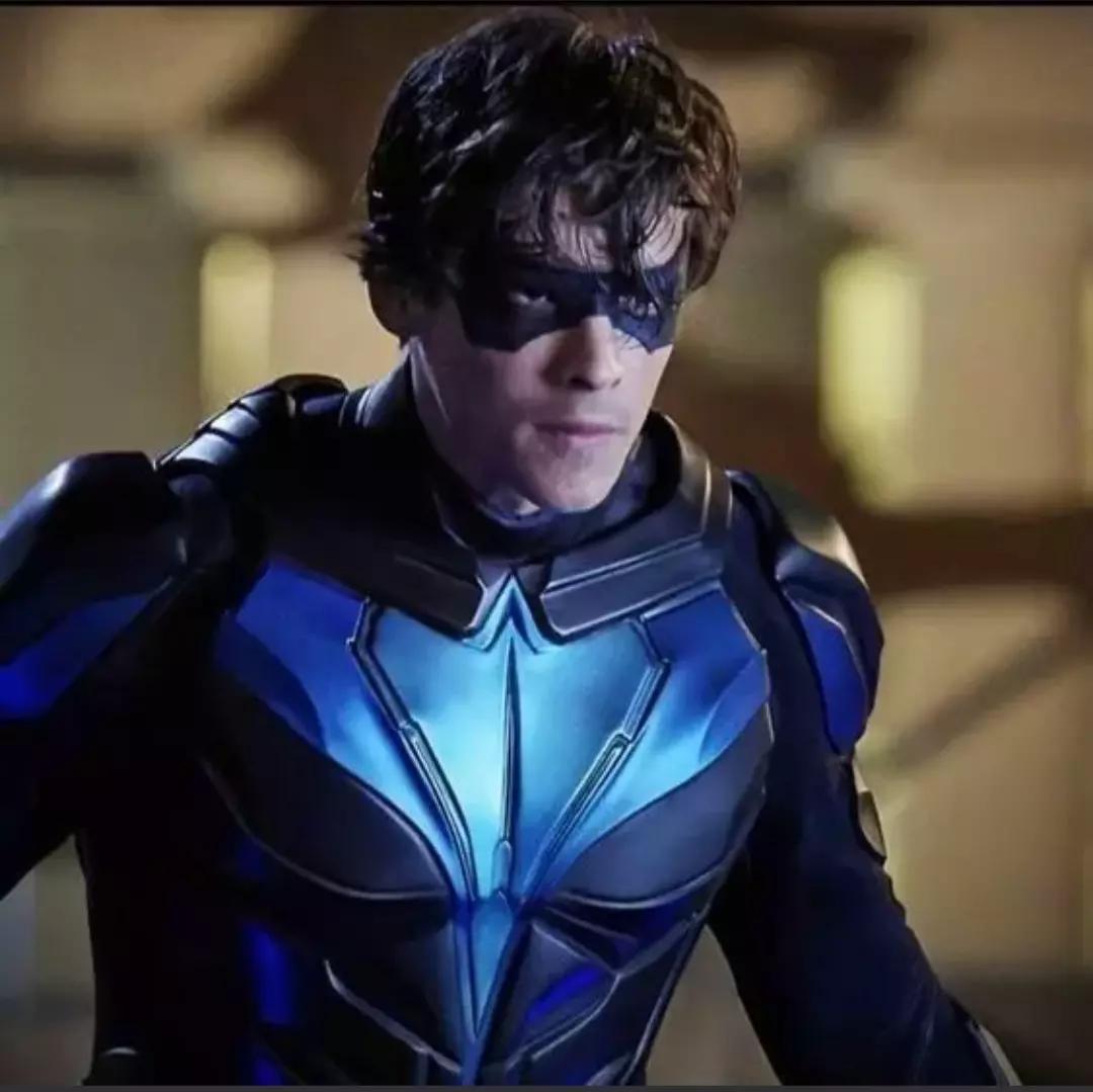 dick Grayson (assa noturna) thumbnail