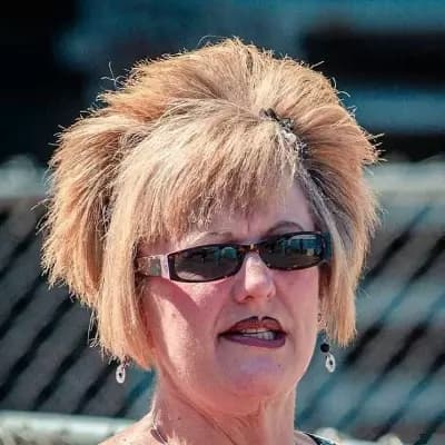 Karen Thompson thumbnail