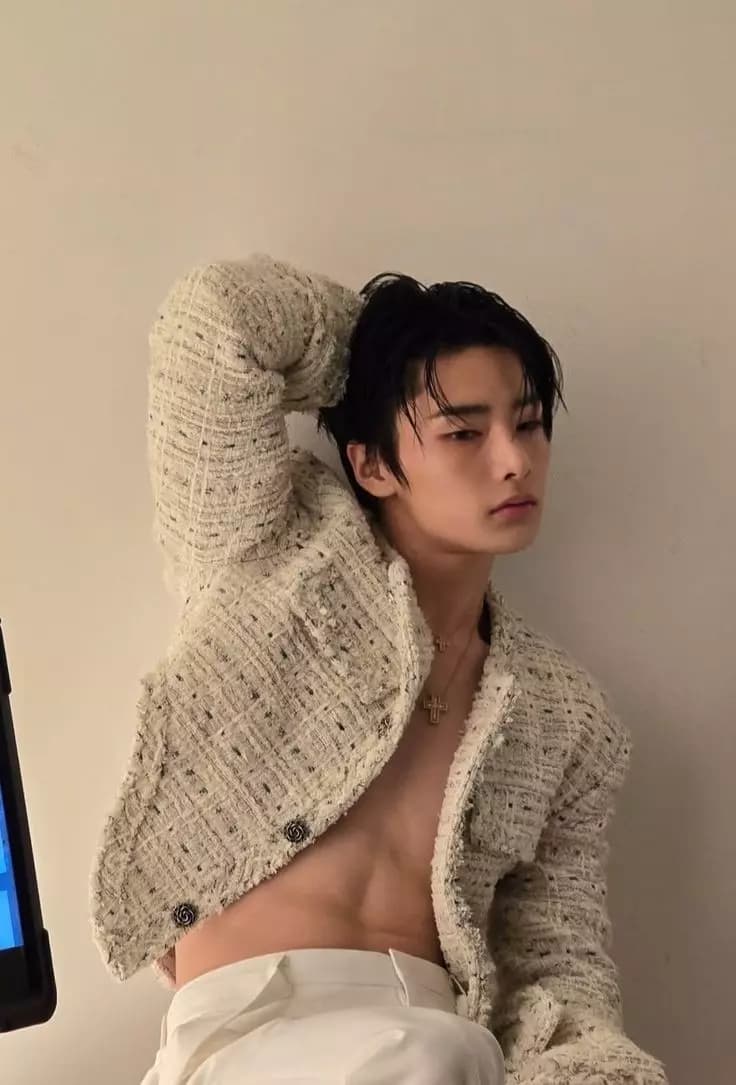 Yang Jeongin thumbnail