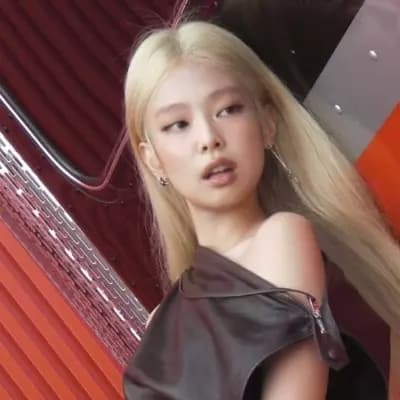 Jennie thumbnail