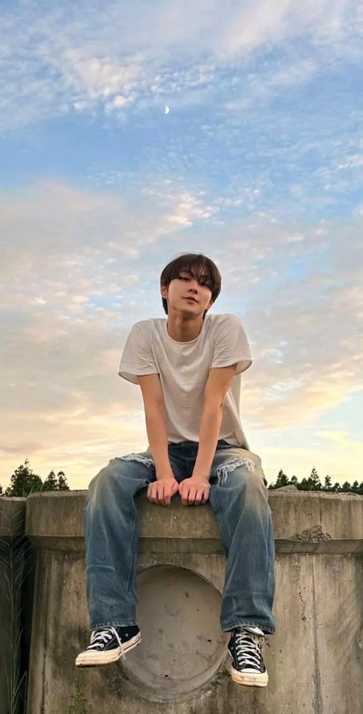 Yang Jungwon thumbnail