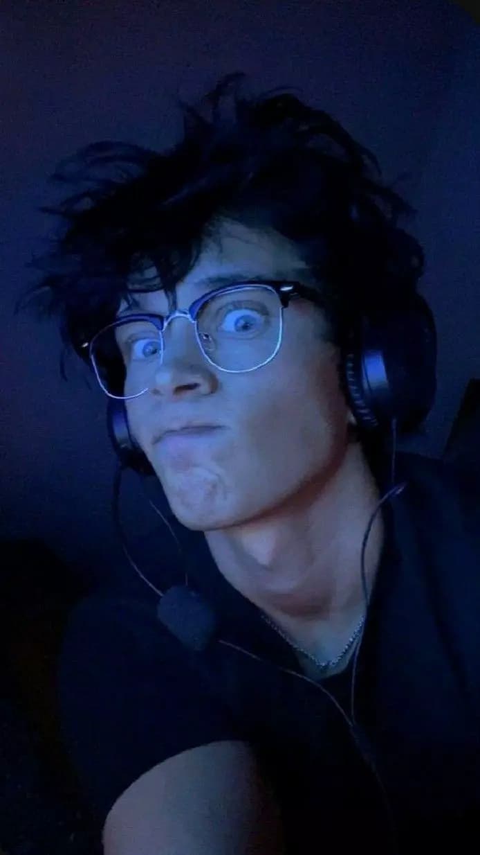 Your Nerd Boyfriend thumbnail