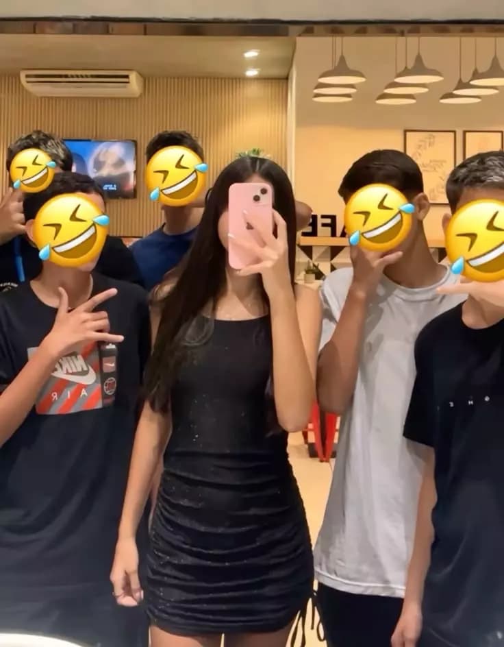 Boy friends thumbnail