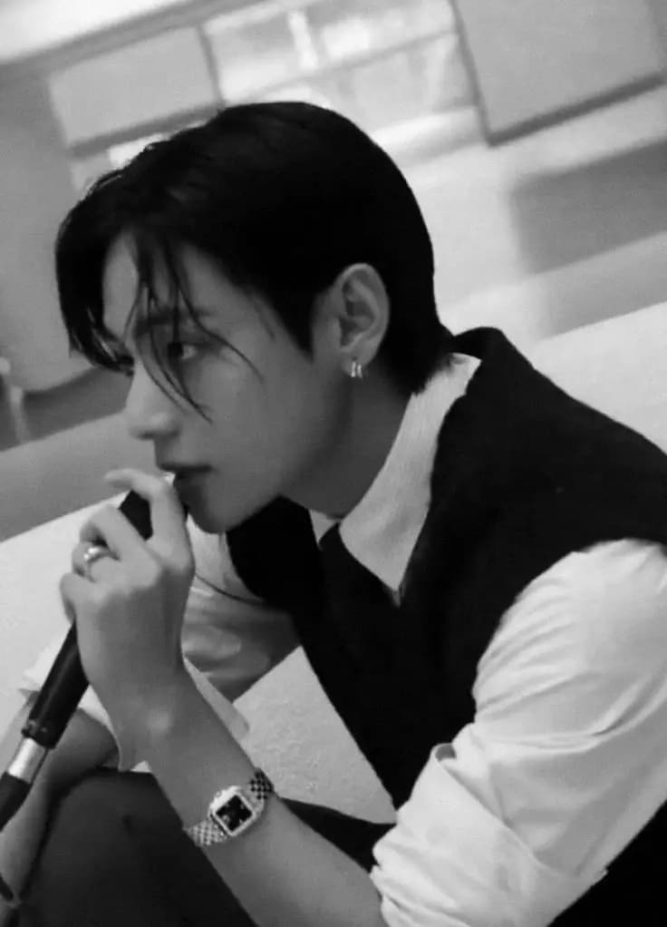 Kim Taehyung thumbnail