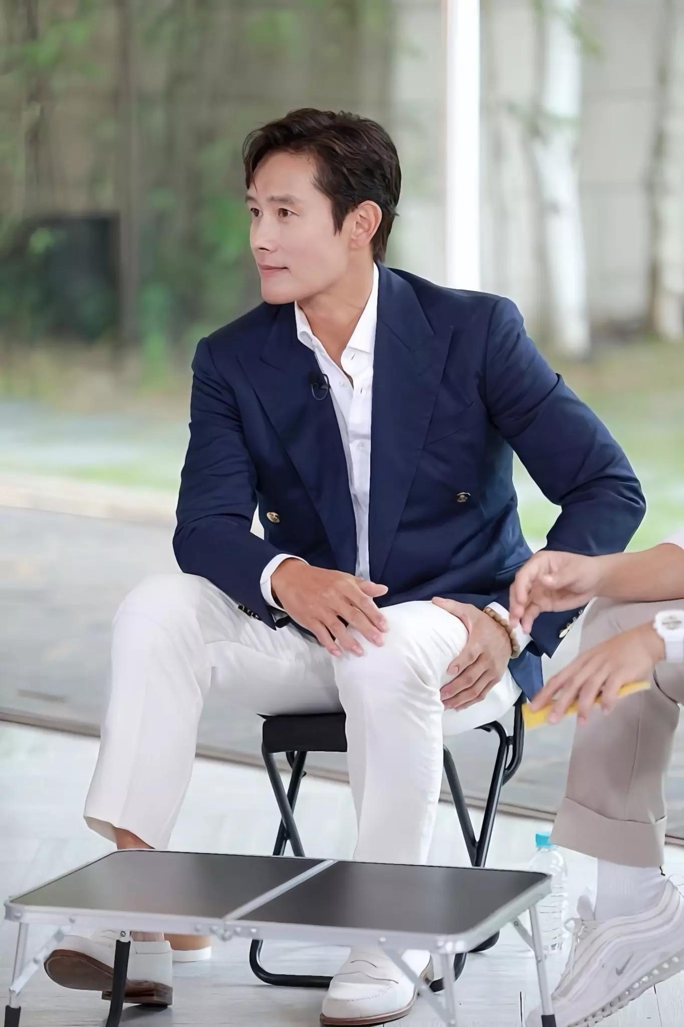 Lee Byung-hun thumbnail