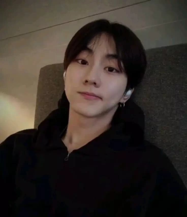 Yang Jungwon thumbnail