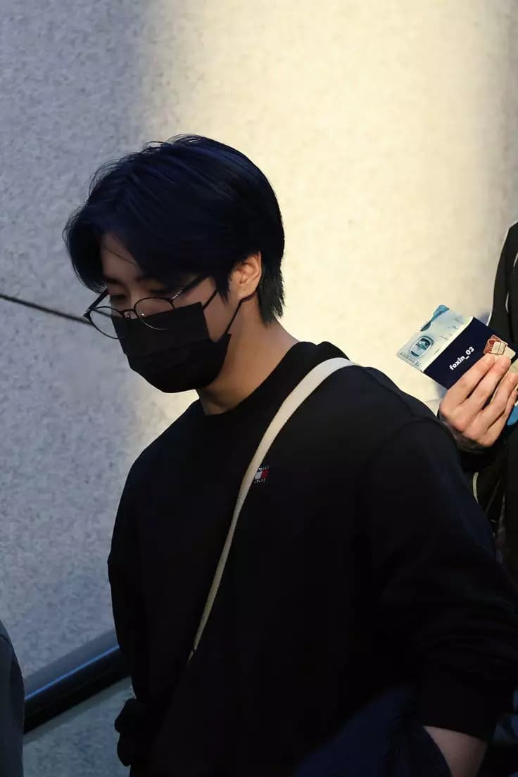 Jisung Han thumbnail