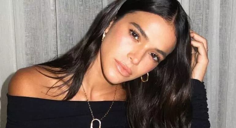 Bruna Marquezine thumbnail