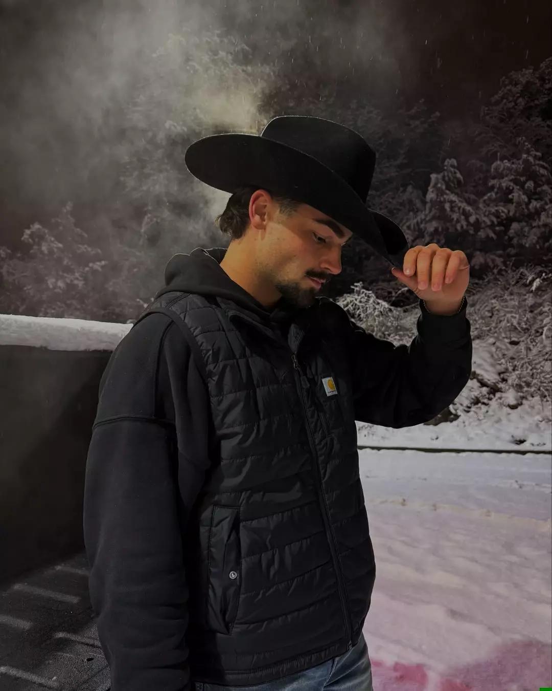 Leonard - Cowboy  thumbnail