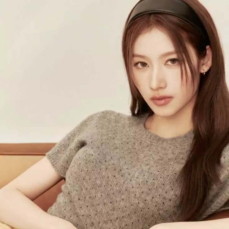 Minatozaki Sana thumbnail