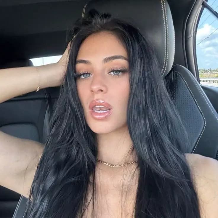 Camila Araujo thumbnail