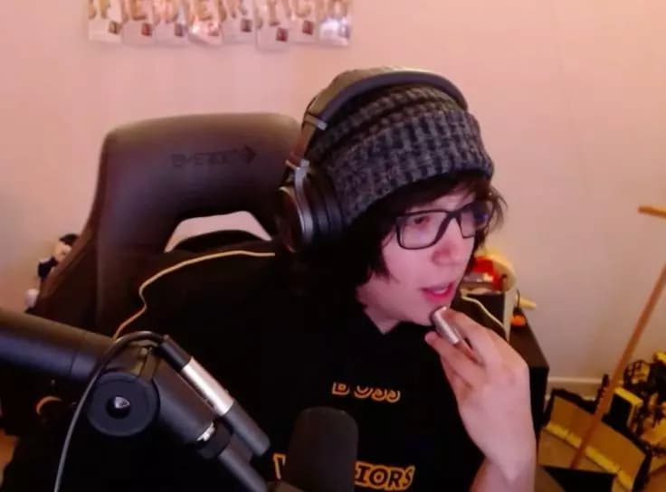 Alex Quackity thumbnail