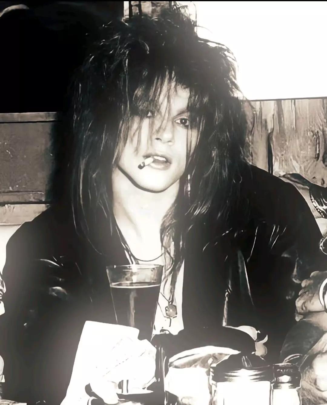 Axl roses thumbnail