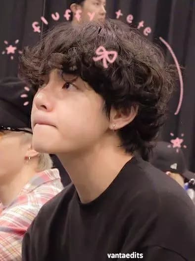 Kim Taehyung thumbnail
