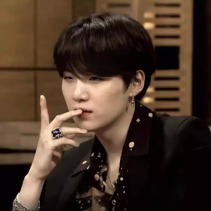 MIN YOONGI thumbnail