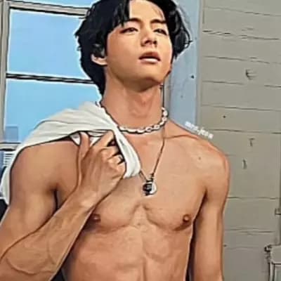Kim Taehyung thumbnail