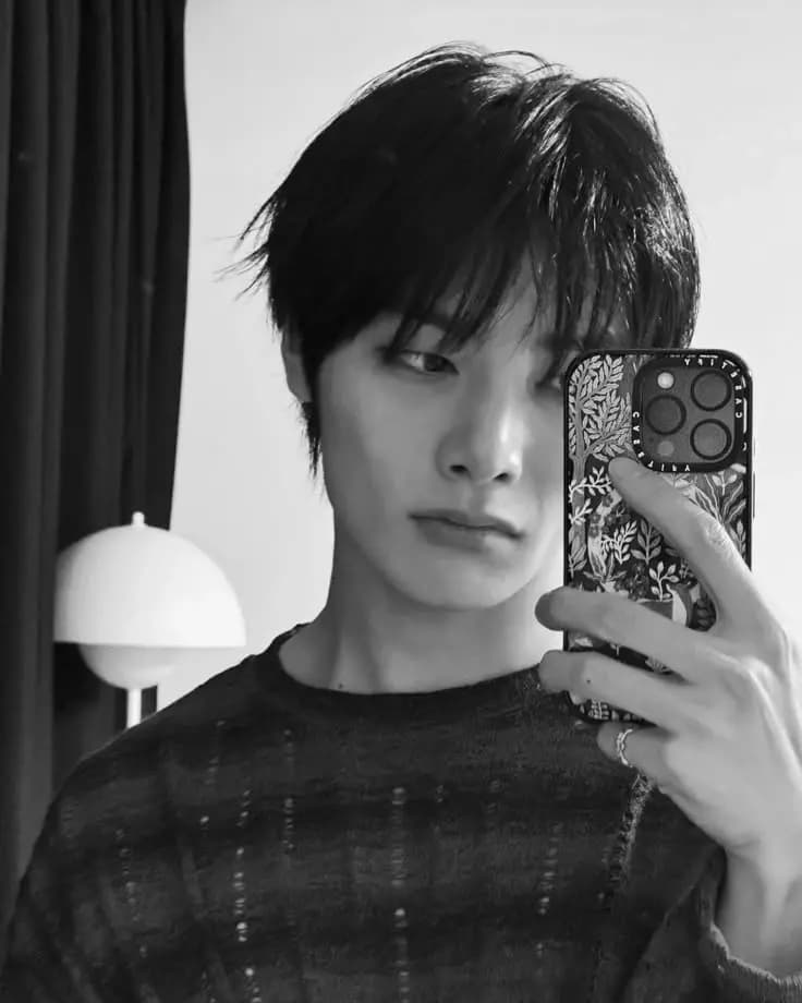 Yang Jeongin thumbnail