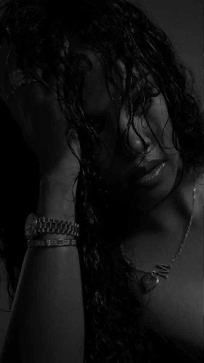 Robyn // Ex thumbnail