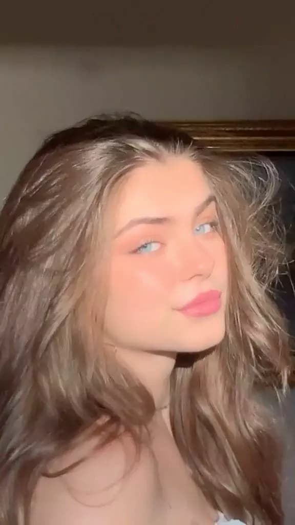 nicolle thumbnail