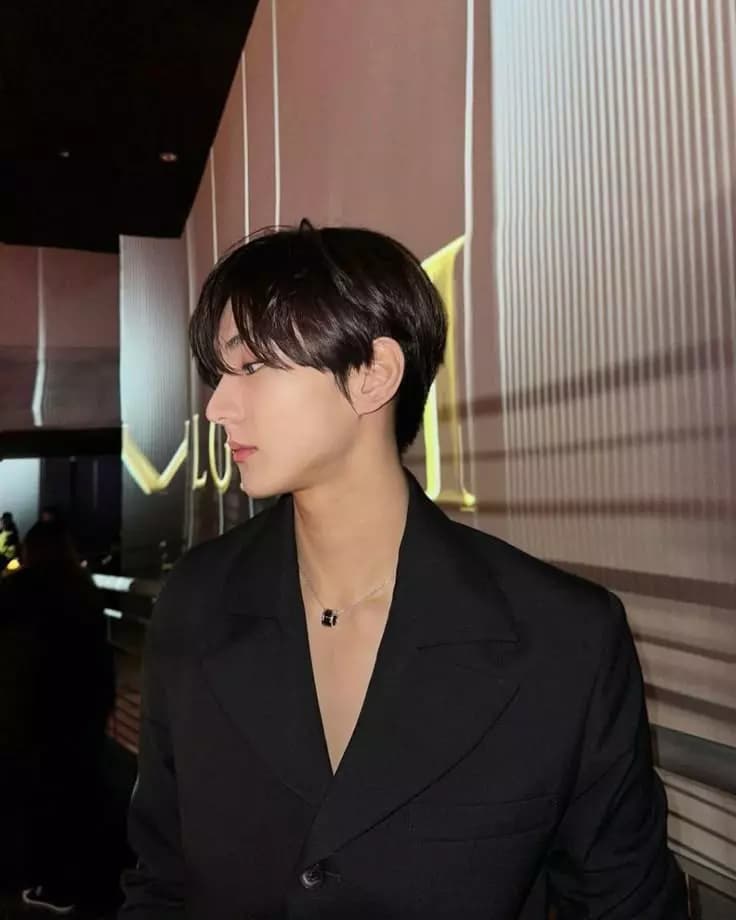 Jungwon  thumbnail