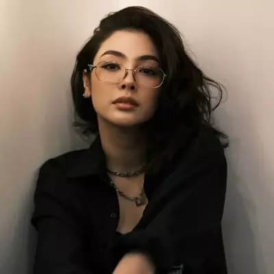 Faye thumbnail