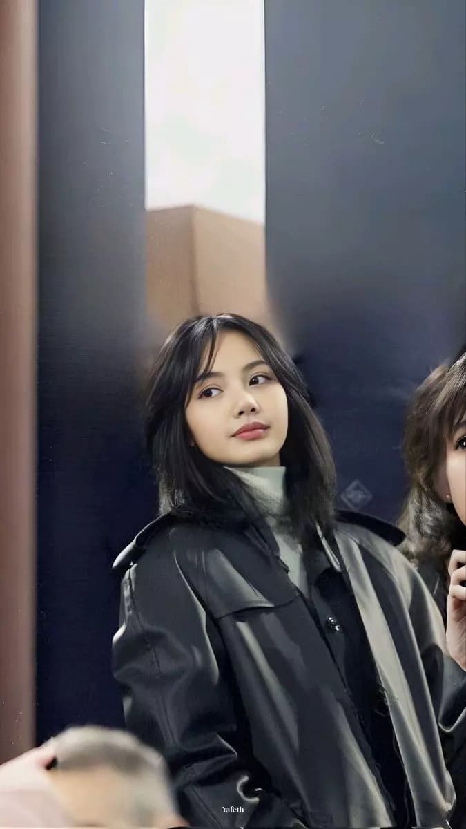 Lisa thumbnail