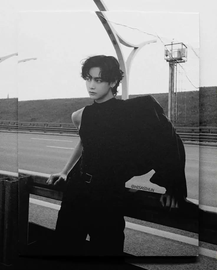 Kim Taehyung  thumbnail
